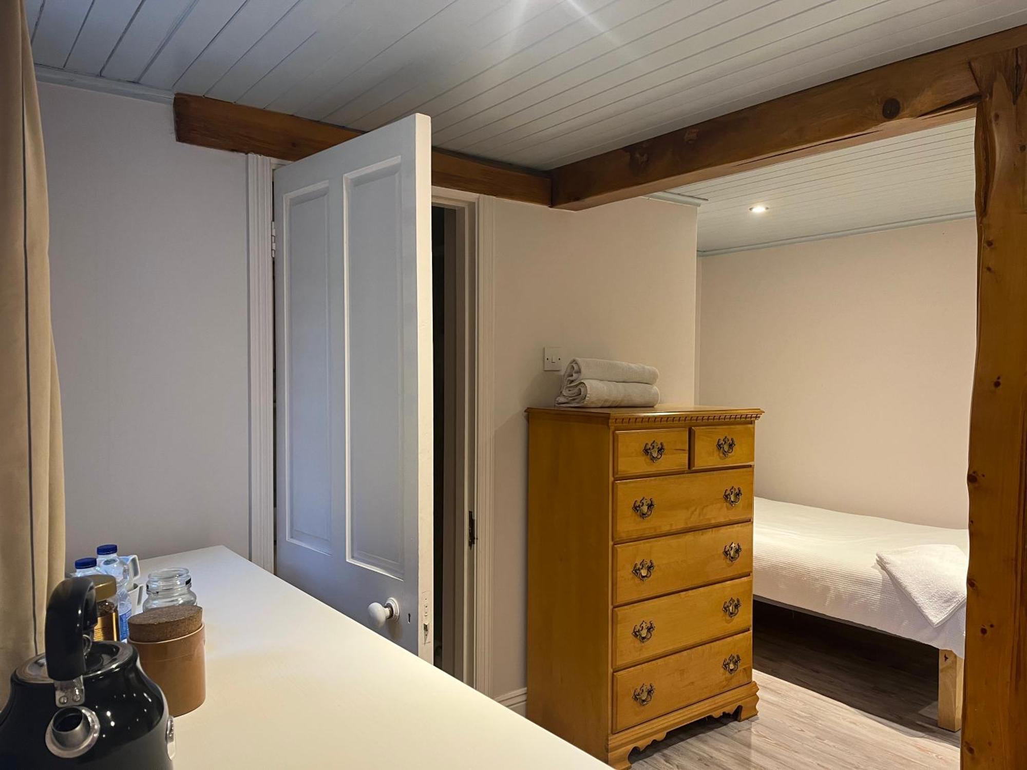 Ferry House Holidays 뉴 로스 외부 사진